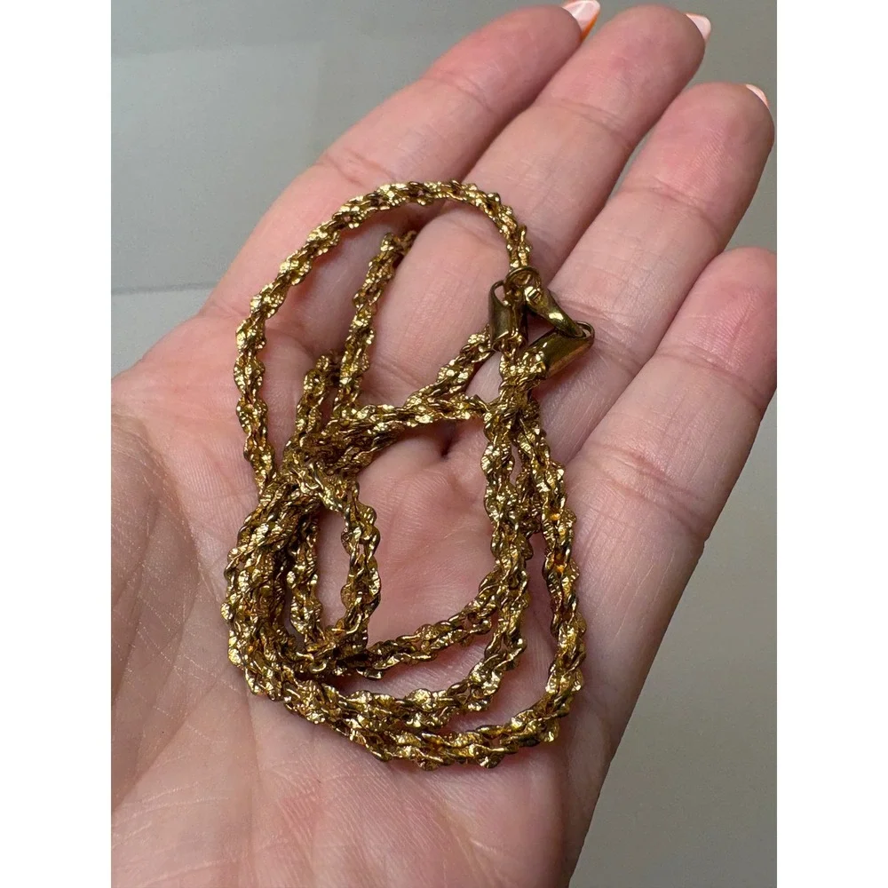 N/A gold tone